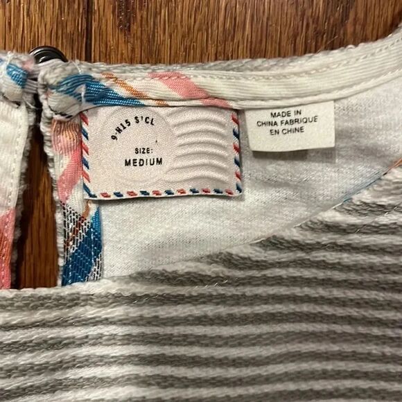 Anthropologie 9 H15 StCl top Size M - Picture 2 of 3